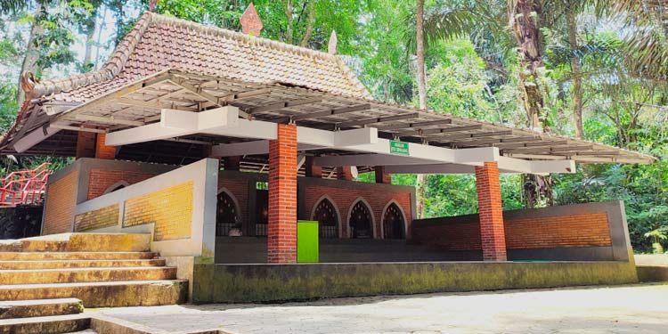 Makam Kyai Sepanjang - Kawasan Borobudur