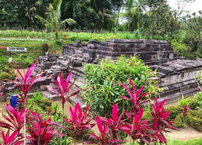 Candi Pendem - Kawasan Borobudur